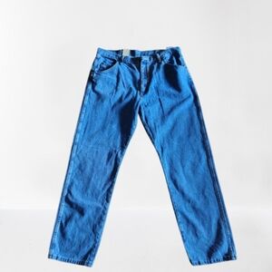 NWT Wrangler Jeans Size 40x32 Classic Fit Rugged Wear Regular Seat Thigh Bootcut